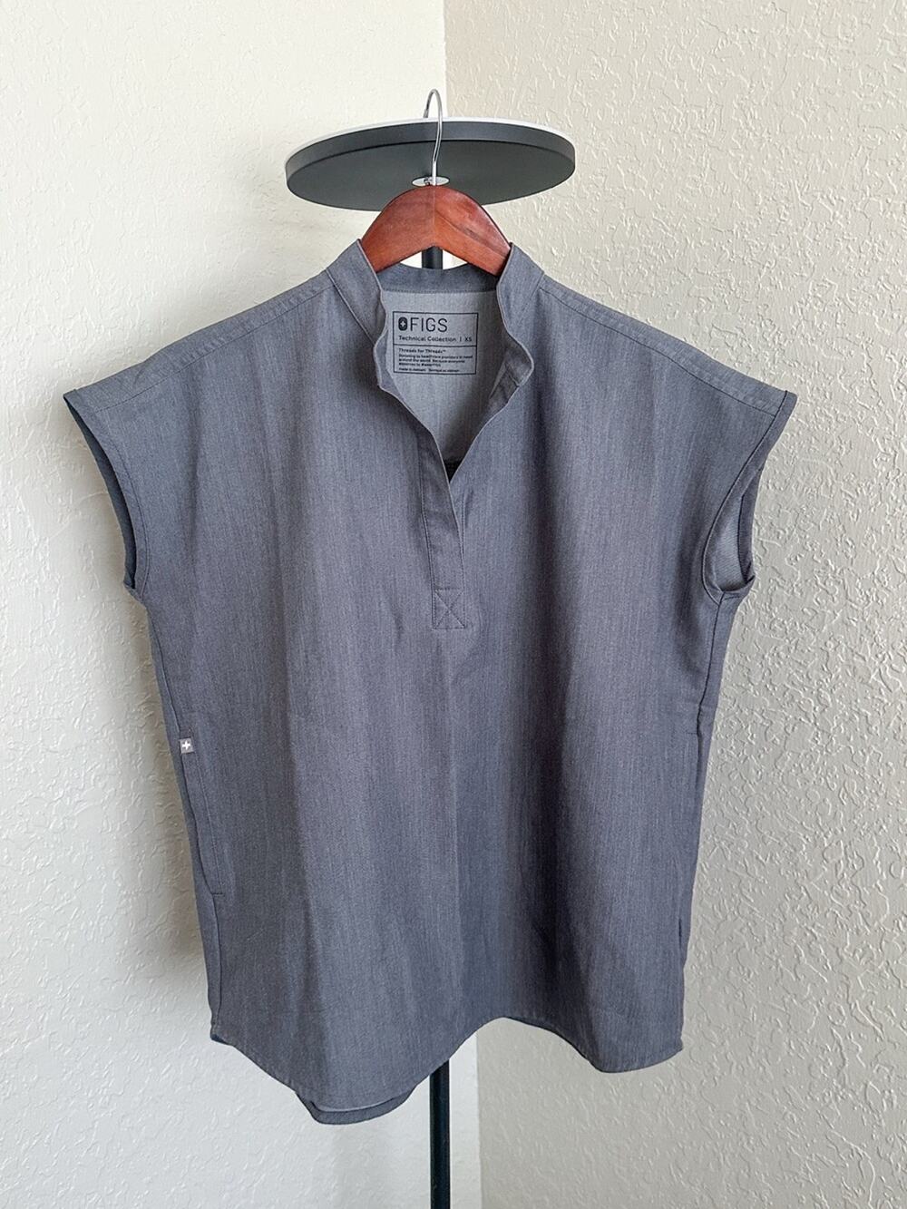 Figs XS Rafaela Scrub Top Graphite Gray Womens